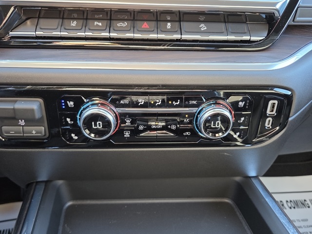 2026 GMC Sierra 3500HD Crew Cab, Long Bed, SLT Dual Rear Wheel, 4WD