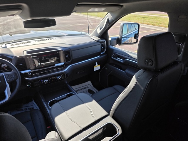 2026 GMC Sierra 3500HD Crew Cab, Long Bed, SLT Dual Rear Wheel, 4WD