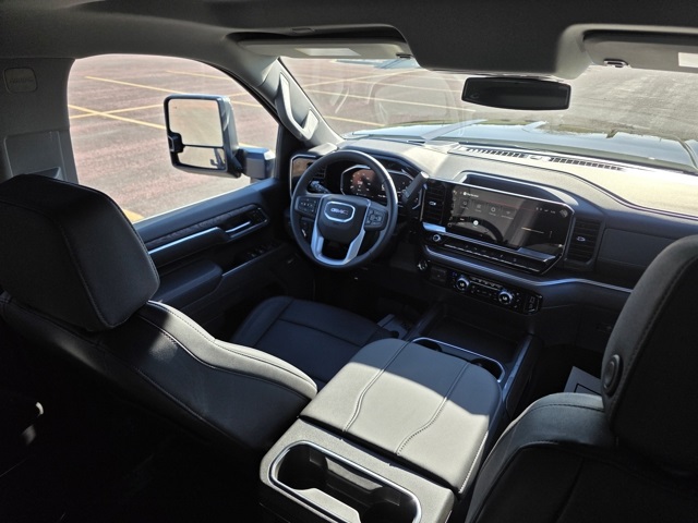 2026 GMC Sierra 3500HD Crew Cab, Long Bed, SLT Dual Rear Wheel, 4WD