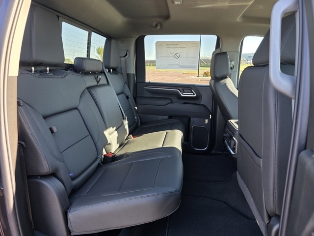 2026 GMC Sierra 3500HD Crew Cab, Long Bed, SLT Dual Rear Wheel, 4WD