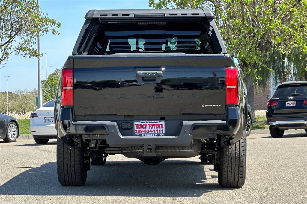 2025 Toyota Tacoma TRD Sport Double Cab photo 3