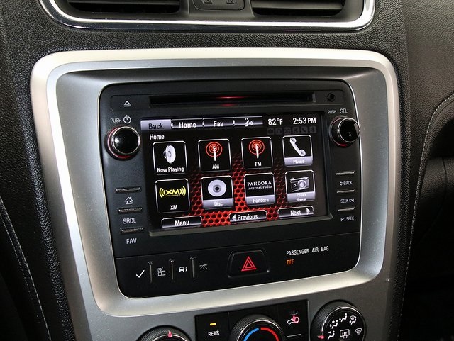 2015 Gmc Acadia SLE photo 13