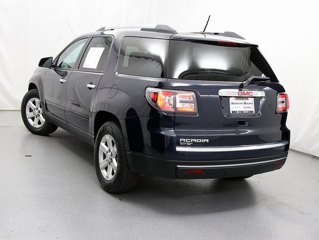 2015 Gmc Acadia SLE photo 3