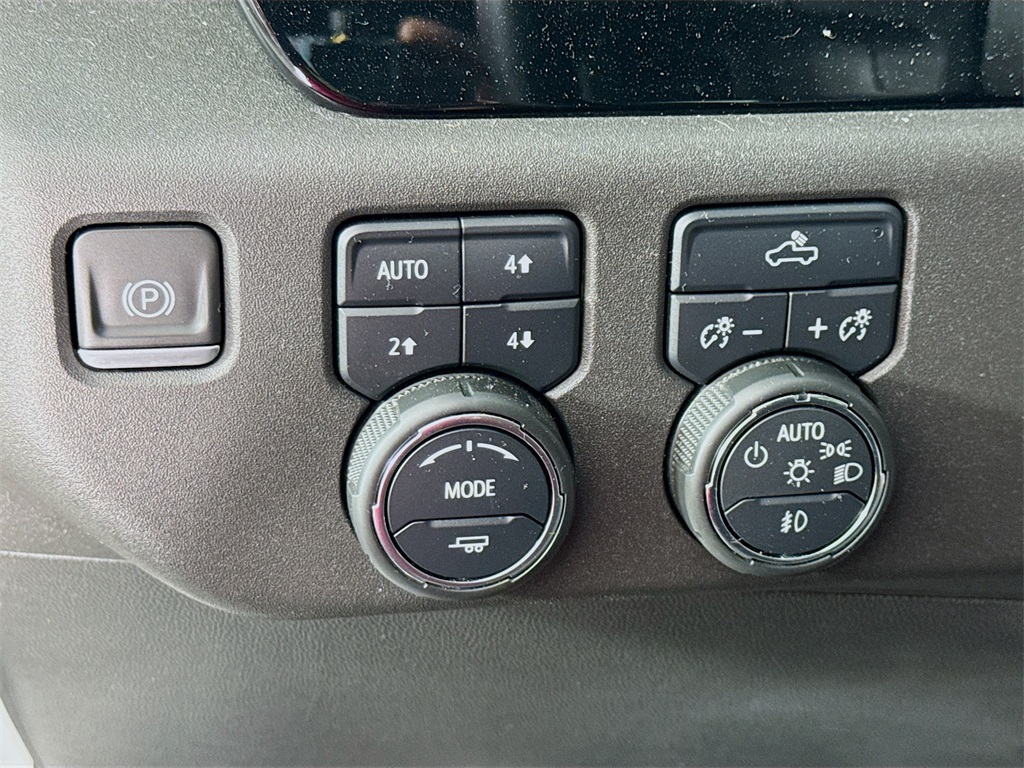 Photo of 2022 Chevrolet Silverado 1500 LT Trail Boss in Myrtle Beach, SC - 10,  2022 Chevrolet Silverado 1500 LT Trail Boss:T3893H
