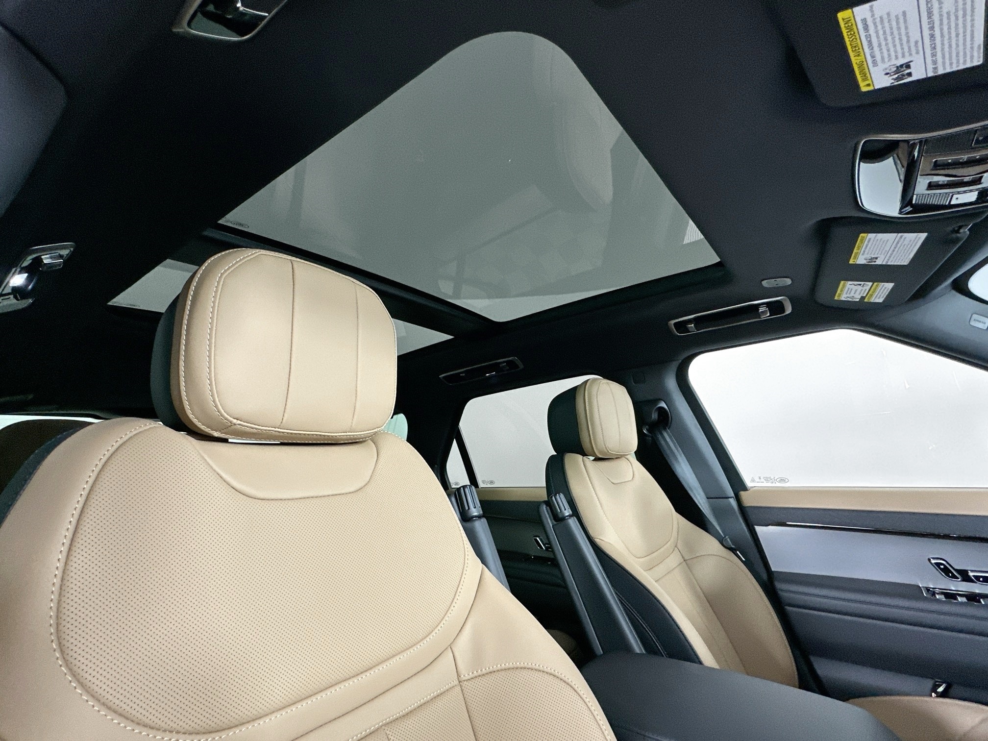 new 2025 Land Rover Range Rover Sport car, priced at $114,240