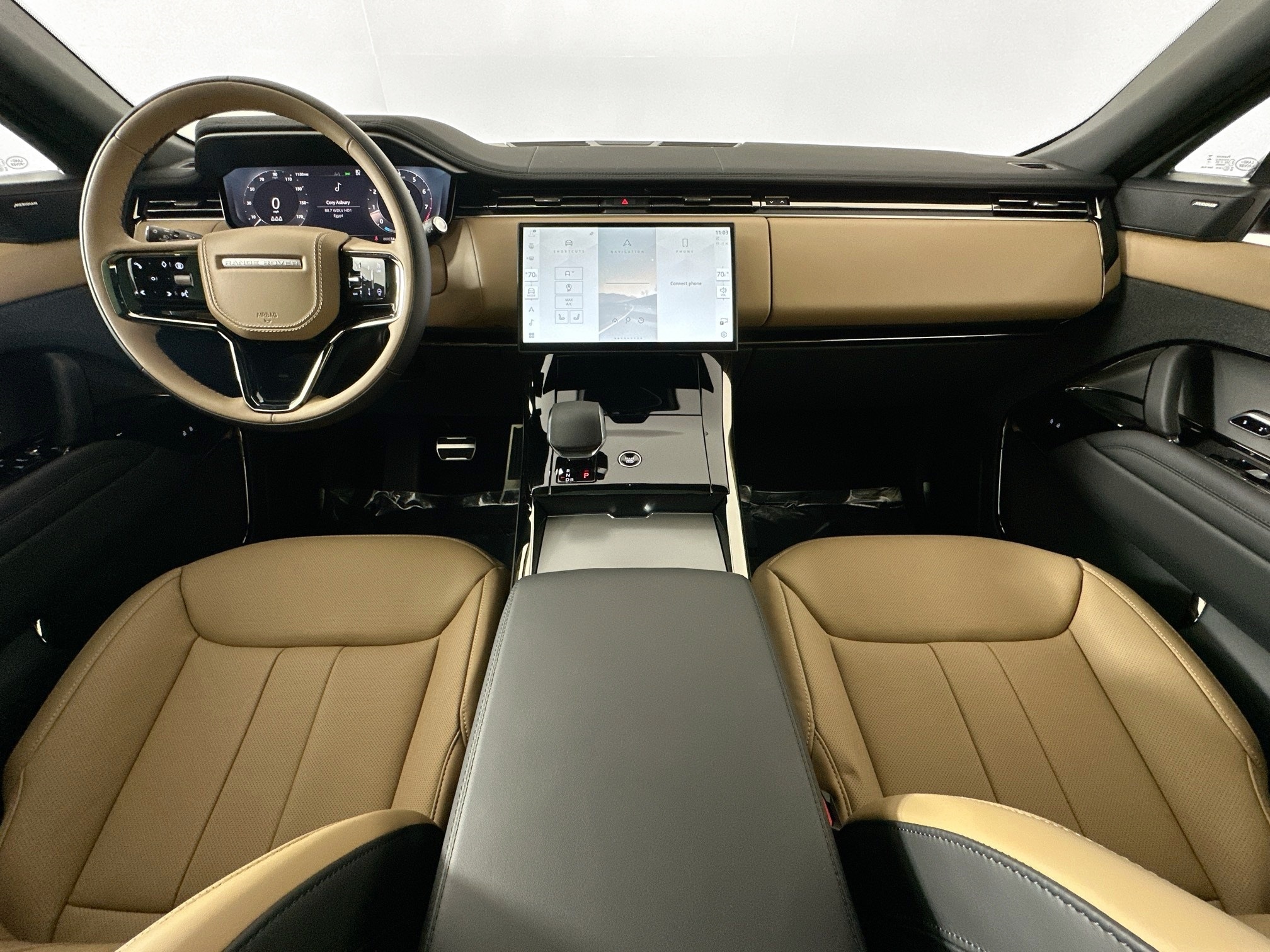 new 2025 Land Rover Range Rover Sport car, priced at $114,240