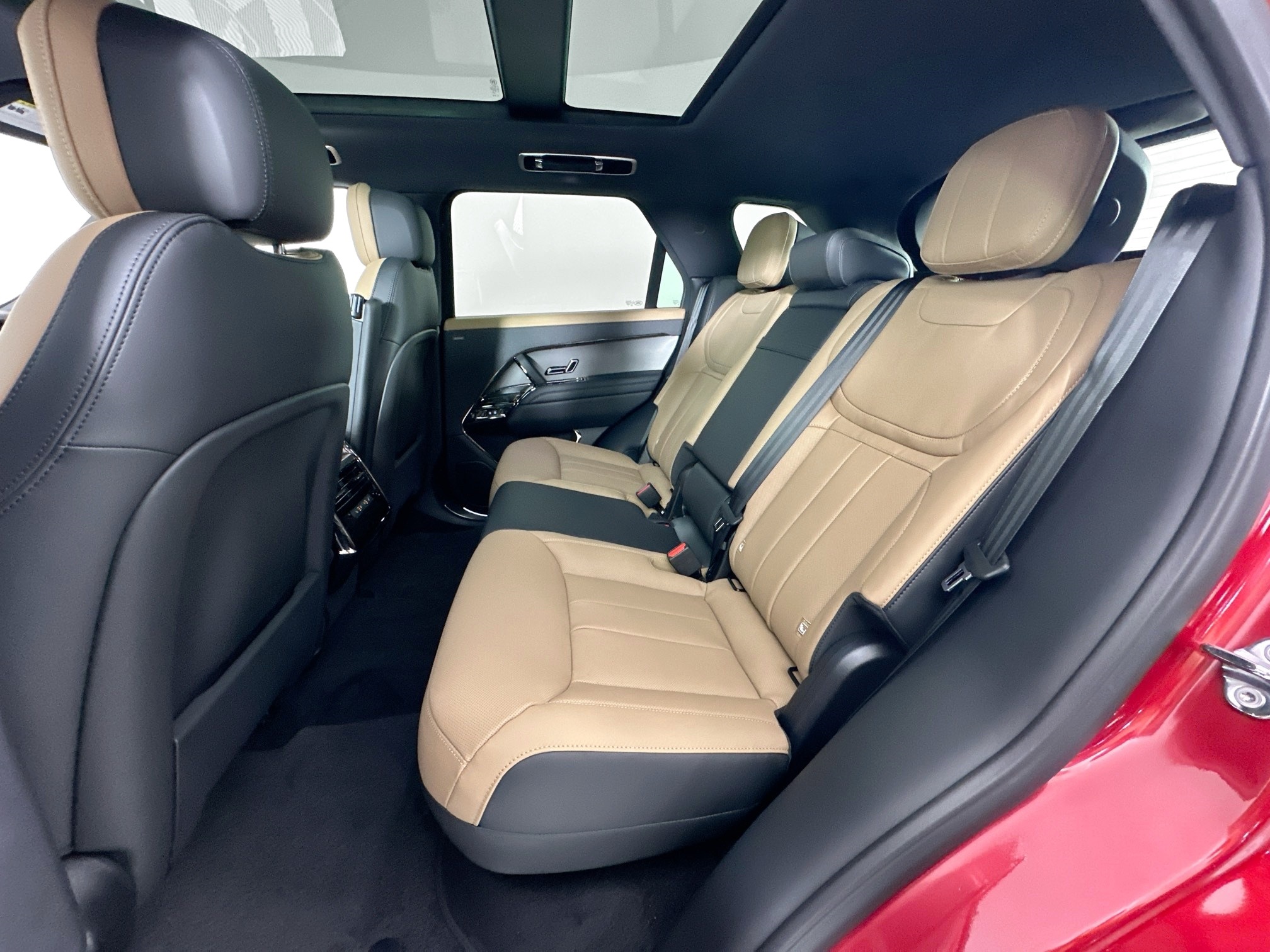 new 2025 Land Rover Range Rover Sport car, priced at $114,240