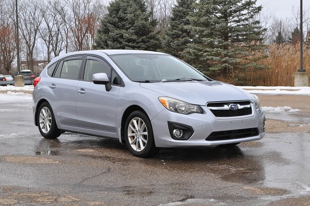 2014 Subaru Impreza 2.0I Premium's photo