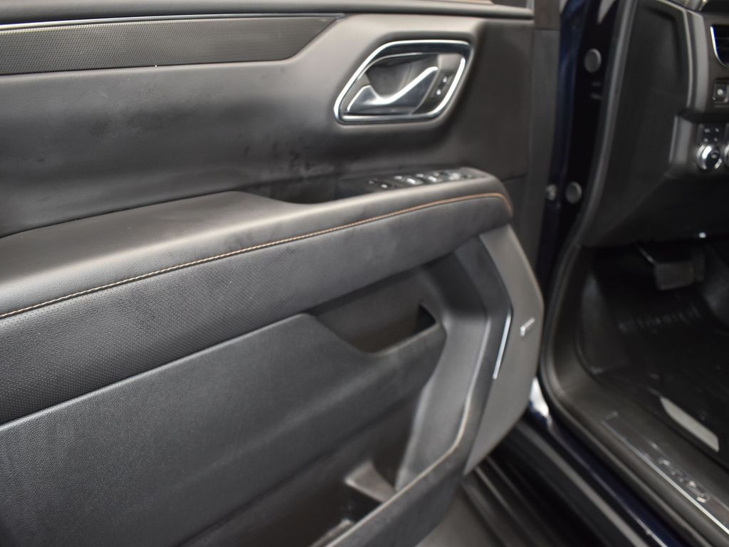 2024 Midnight Blue Metallic GMC Yukon AT4 4X4 SUV