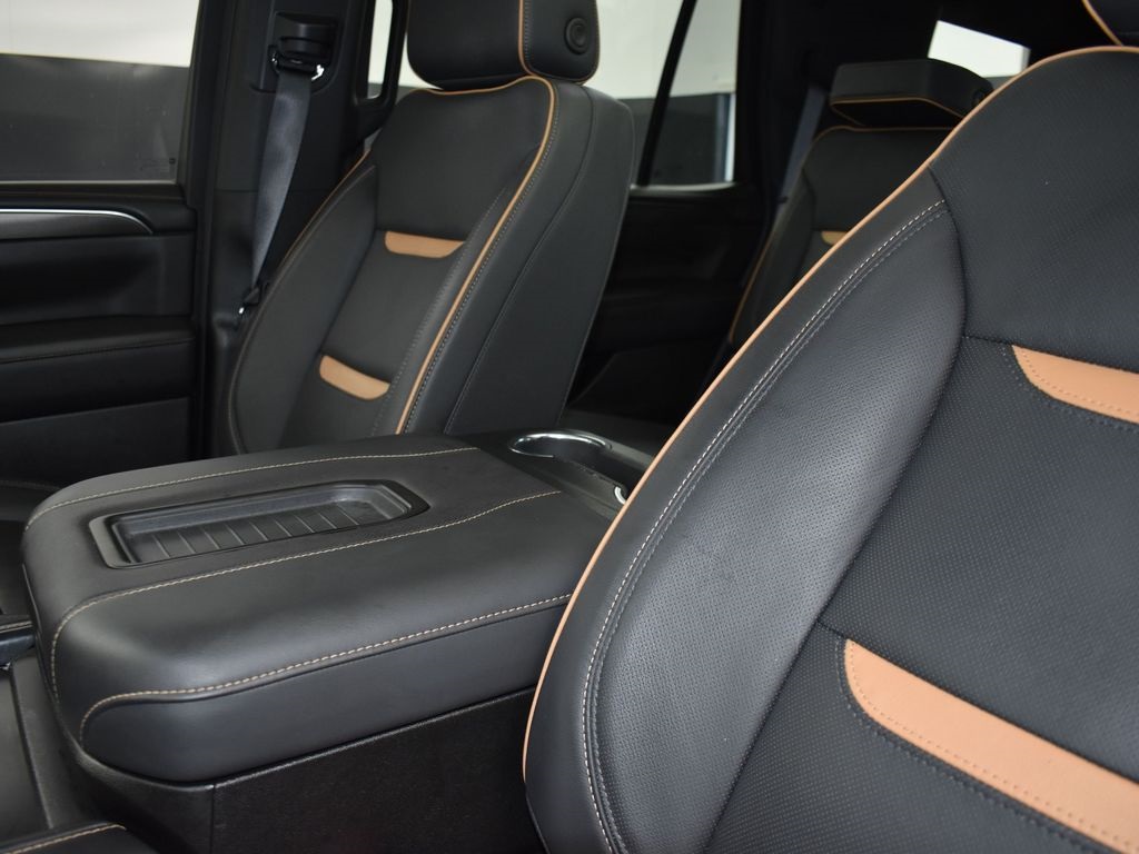 2024 Midnight Blue Metallic GMC Yukon AT4 4X4 SUV