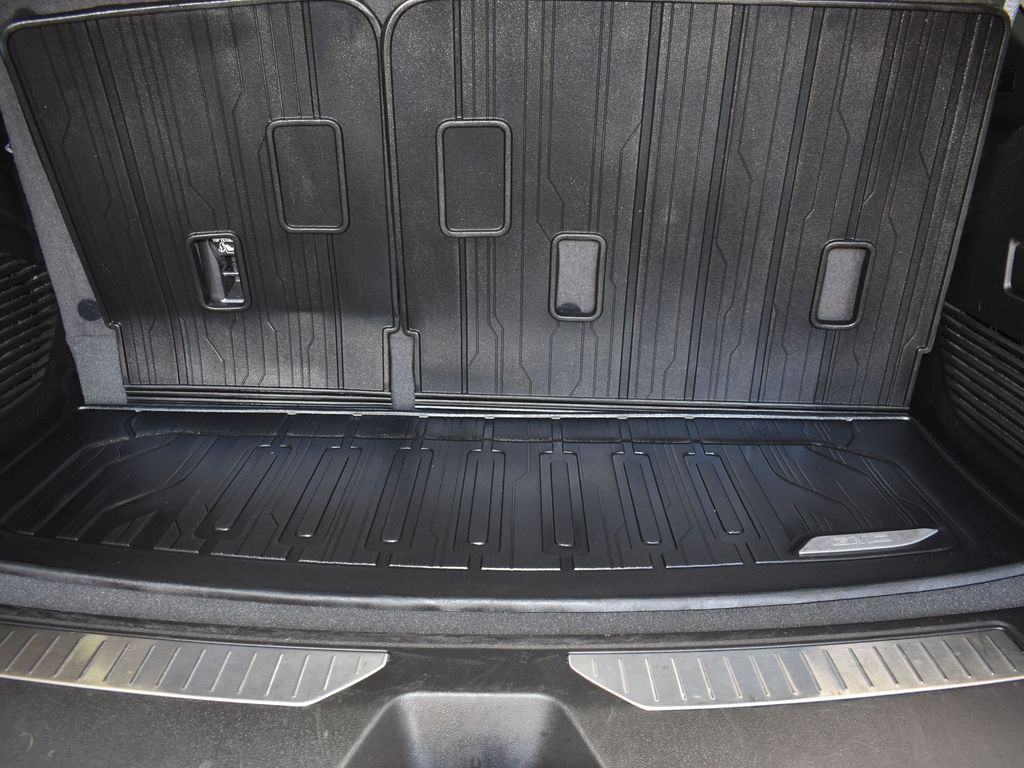 2024 Midnight Blue Metallic GMC Yukon AT4 4X4 SUV