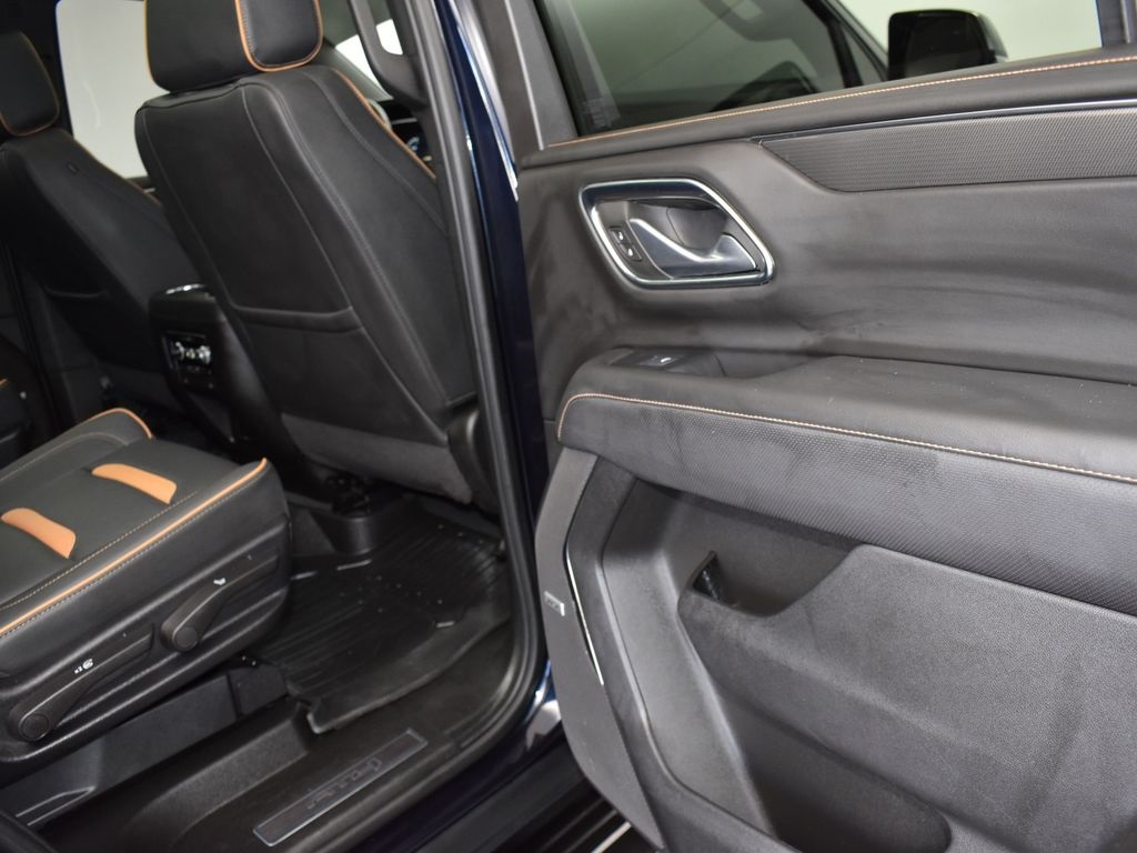 2024 Midnight Blue Metallic GMC Yukon AT4 4X4 SUV