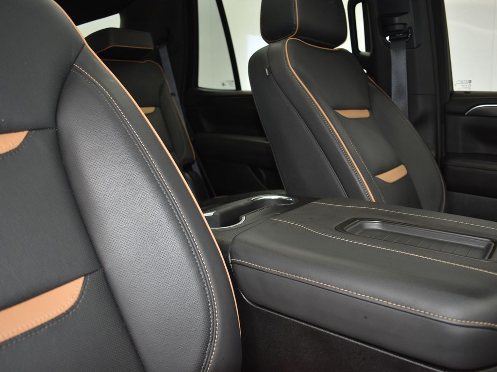 2024 Midnight Blue Metallic GMC Yukon AT4 4X4 SUV