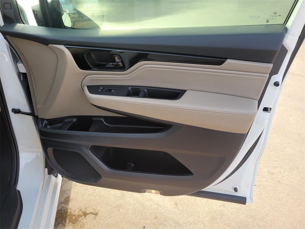 used 2022 Honda Odyssey car, priced at $35,800