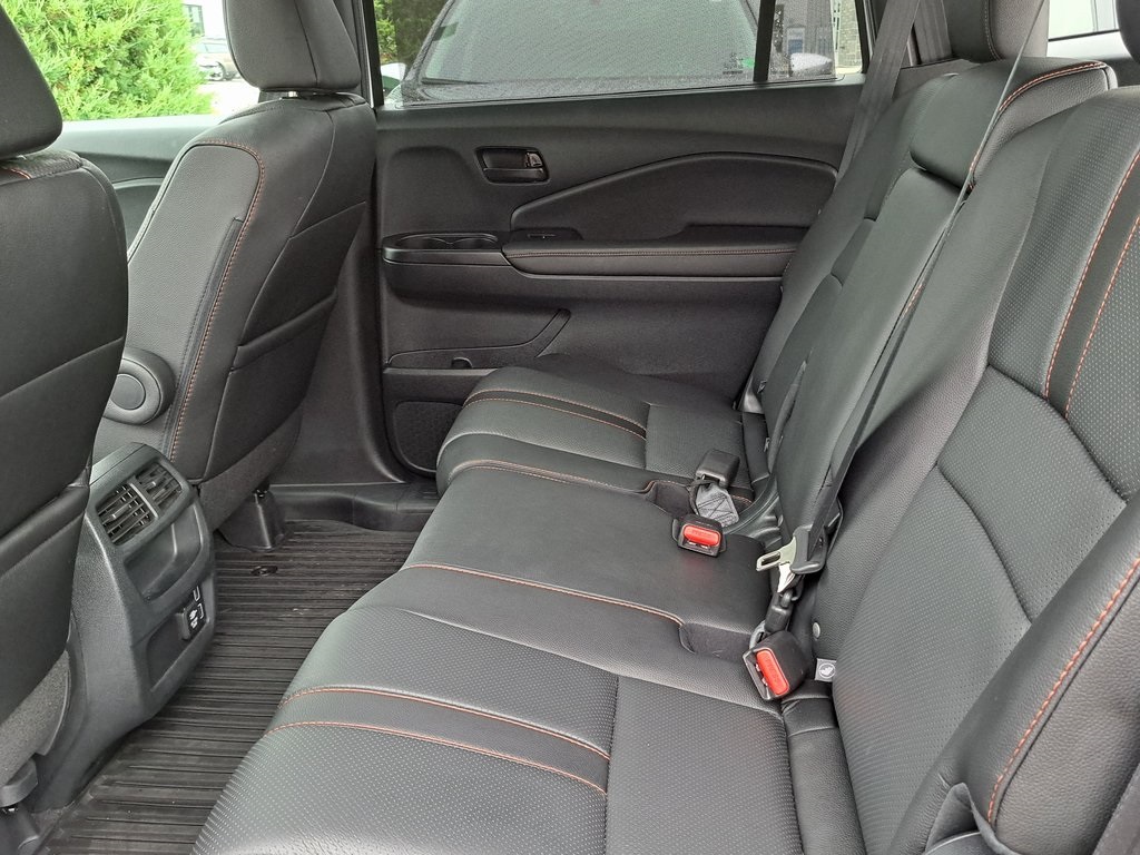 2023 Honda Passport TrailSport SUV AWD 26
