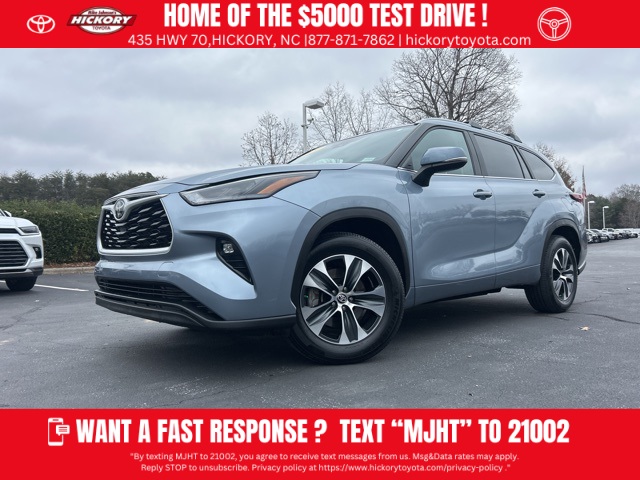 2024 Toyota Highlander XLE's photo