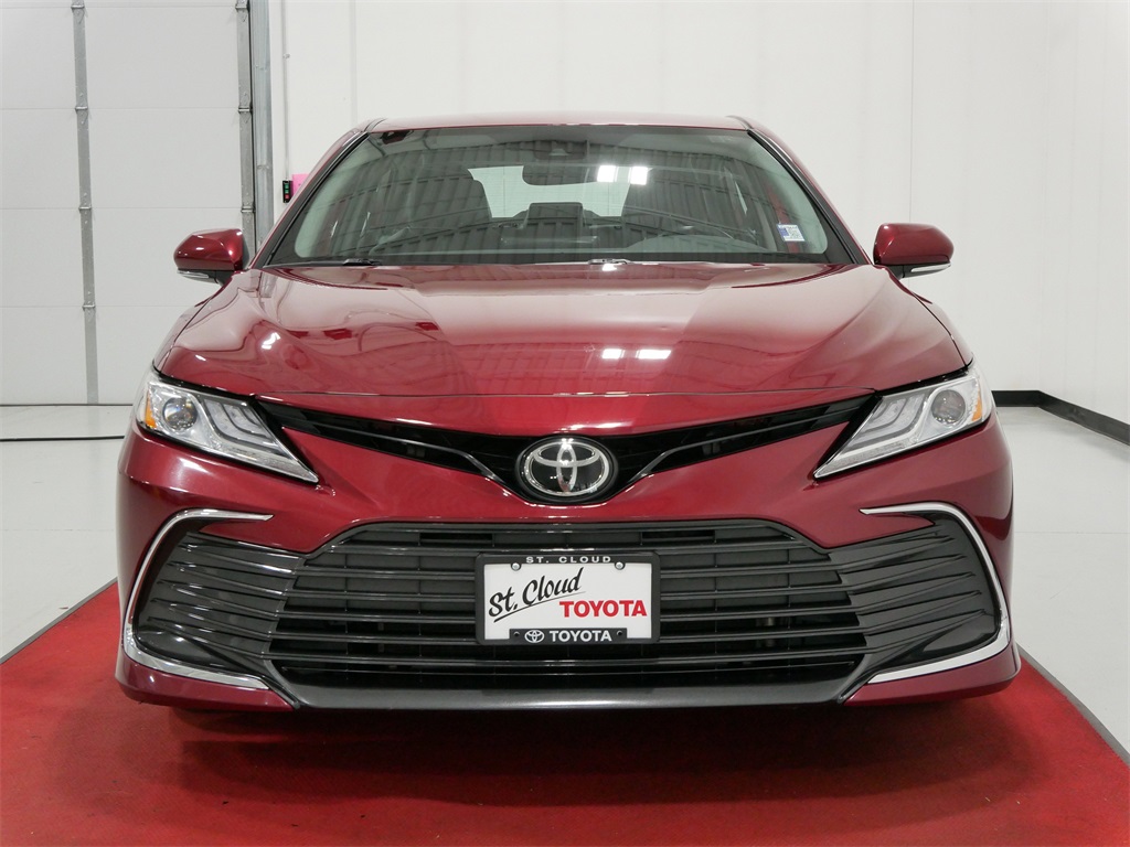 Used 2021 Toyota Camry XLE with VIN 4T1F11AK5MU546493 for sale in Waite Park, Minnesota