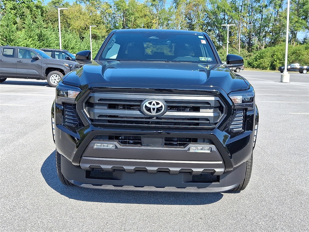 2025 Toyota Tacoma SR5 Double Cab photo 2