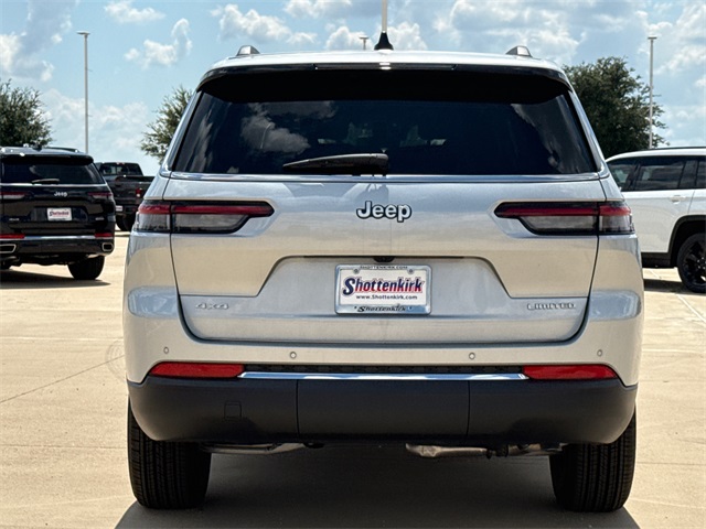 2025 Jeep Grand Cherokee Limited photo 4