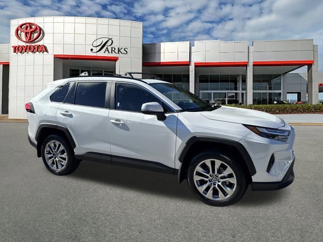 2025 Toyota RAV4 XLE Premium's photo
