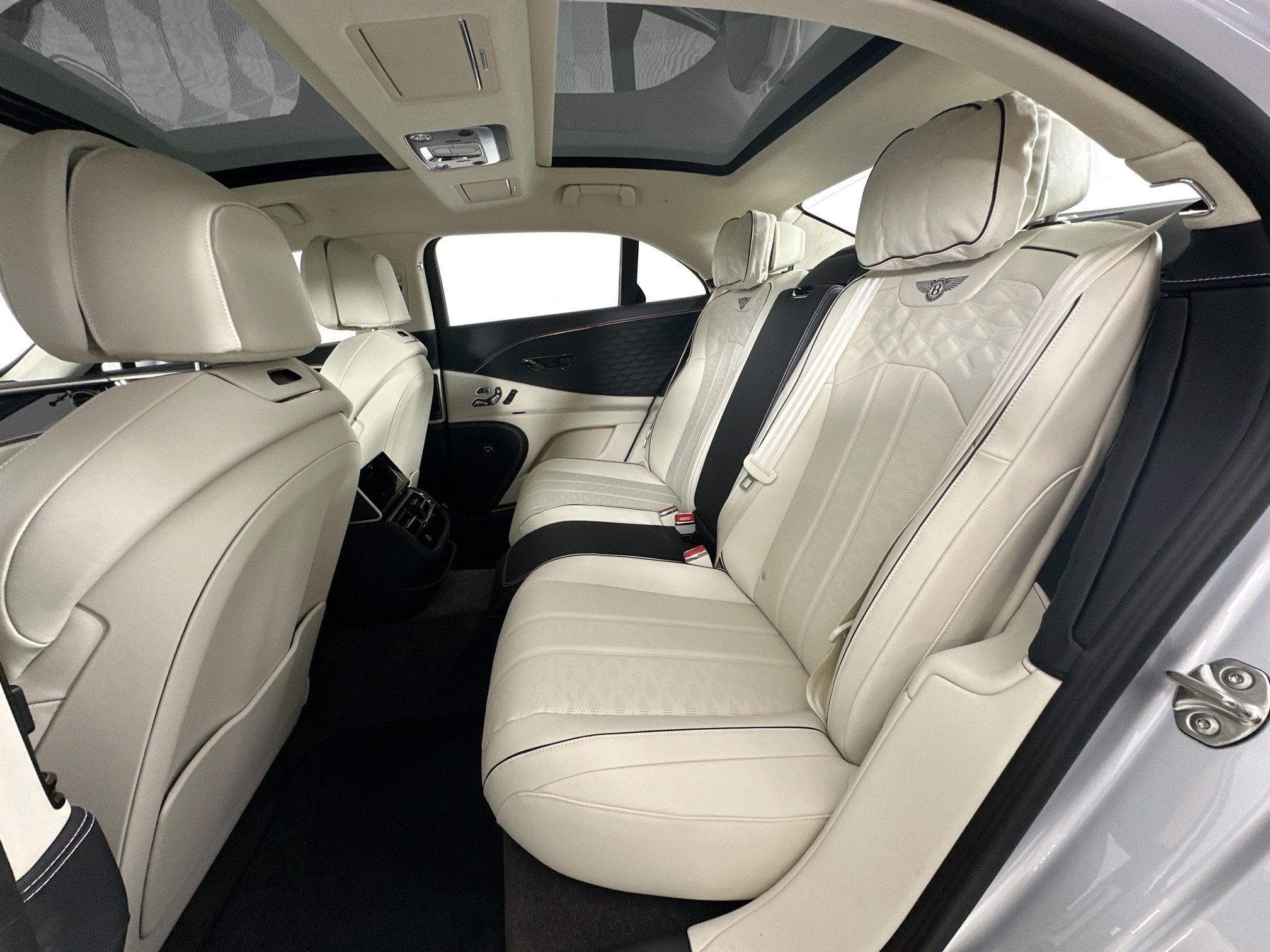 new 2025 Bentley Flying Spur car