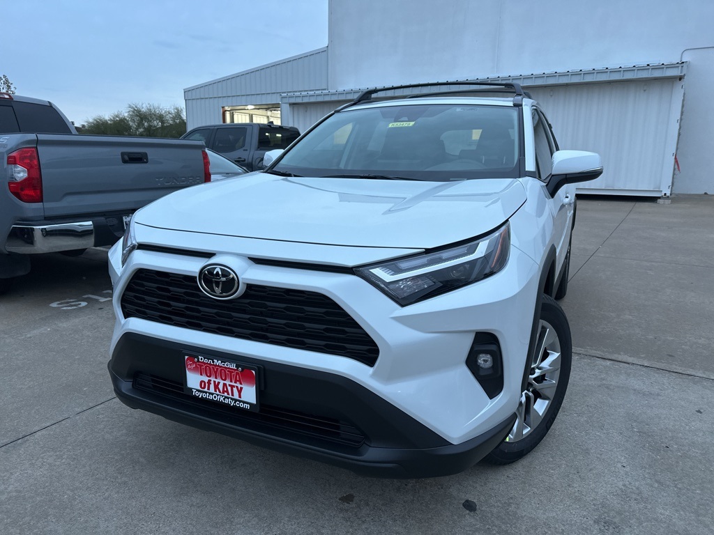 2025 Toyota RAV4 XLE Premium's photo
