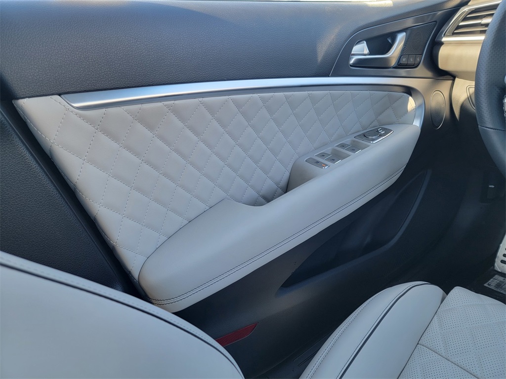 new 2025 Genesis G70 car, priced at $53,998