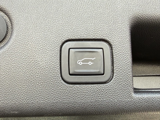 used 2024 Chevrolet Equinox car, priced at $19,355