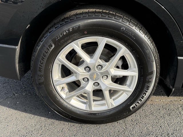 used 2024 Chevrolet Equinox car, priced at $19,355
