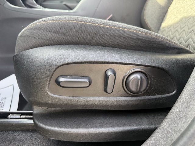 used 2024 Chevrolet Equinox car, priced at $19,355