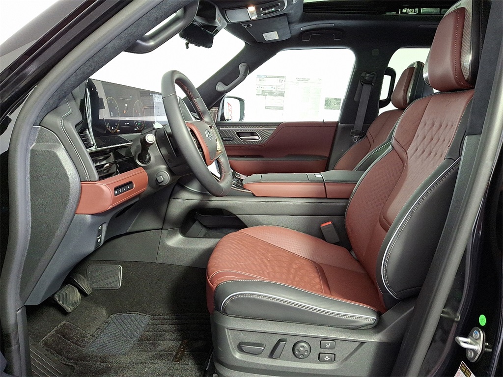 QX80 AUTOGRAPH