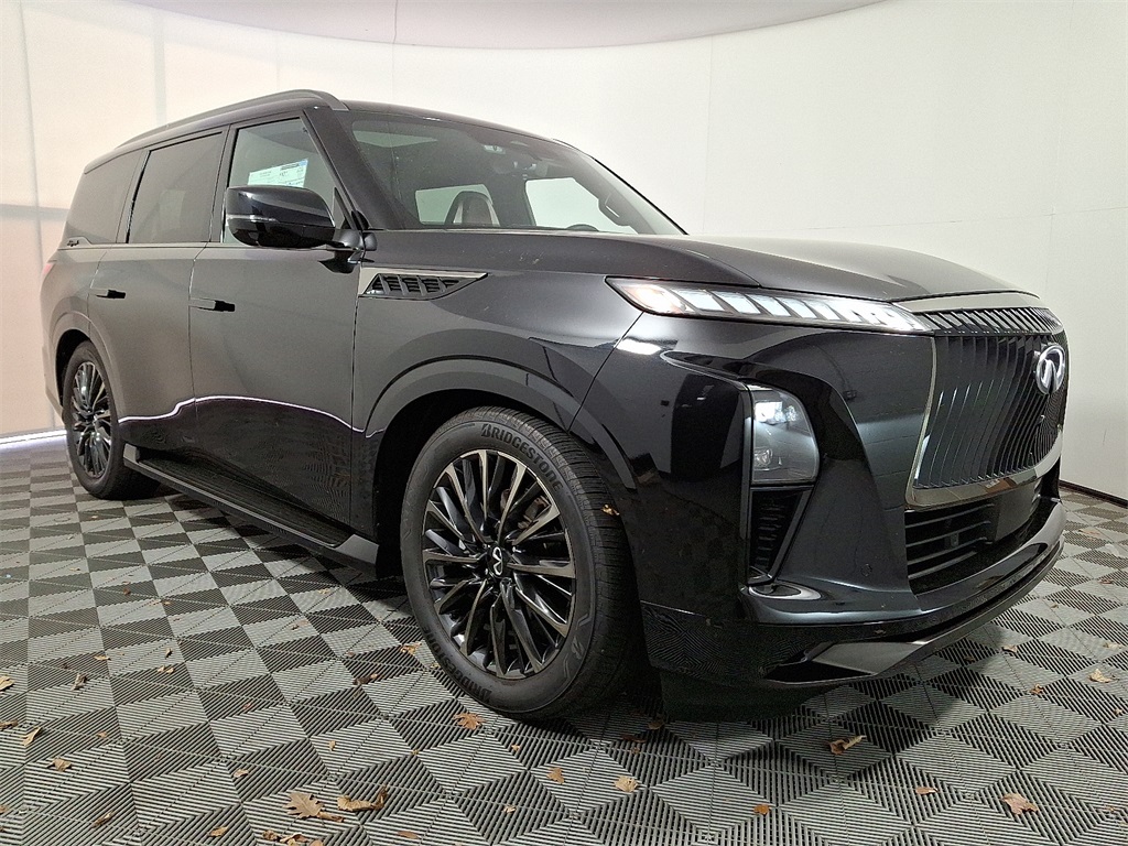QX80 AUTOGRAPH