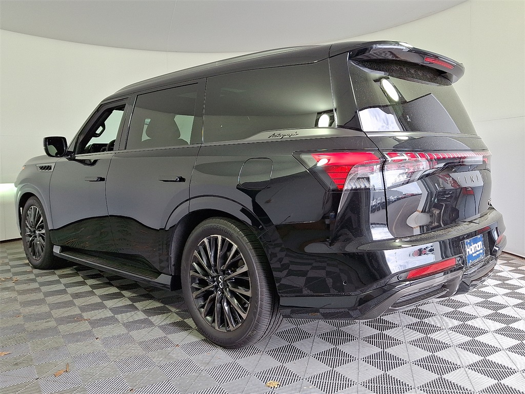 QX80 AUTOGRAPH