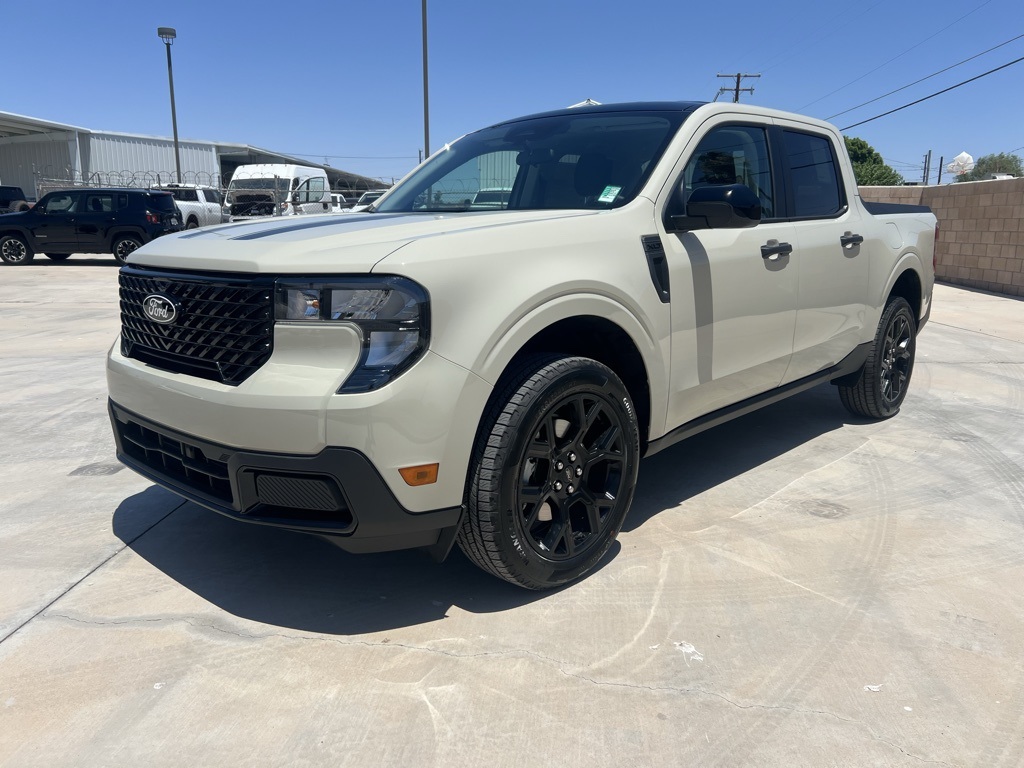 211432022 Ford Maverick XL