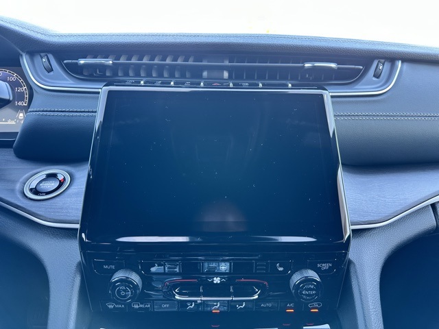 2025 Baltic Gray Metallic Clearcoat Jeep Grand Cherokee Limited 4X4 SUV