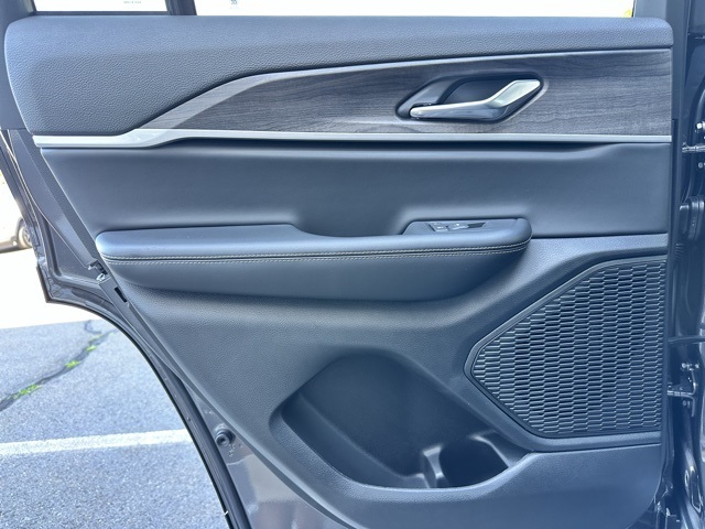 2025 Baltic Gray Metallic Clearcoat Jeep Grand Cherokee Limited 4X4 SUV