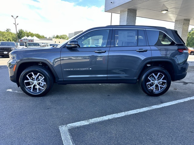 2025 Baltic Gray Metallic Clearcoat Jeep Grand Cherokee Limited 4X4 SUV