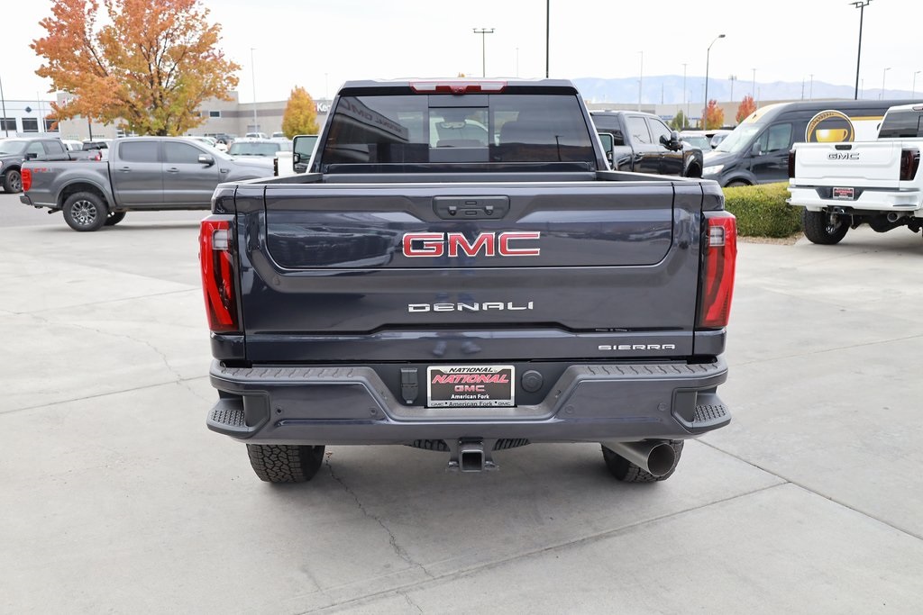 2026 Gmc Sierra 3500 HD Denali photo 2