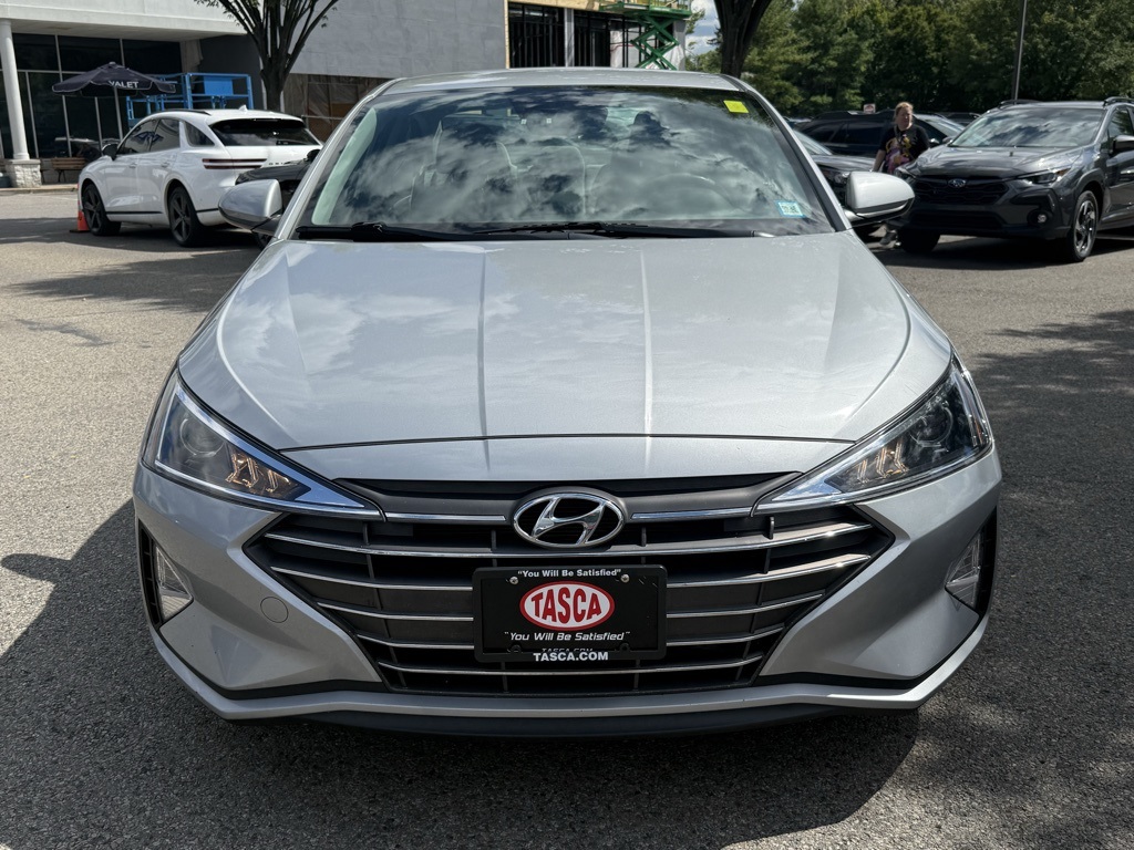 2020 Hyundai Elantra SEL photo 2