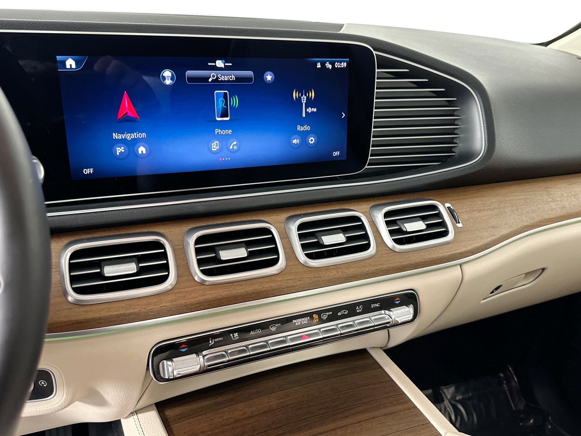 used 2024 Mercedes-Benz GLE car, priced at $58,998