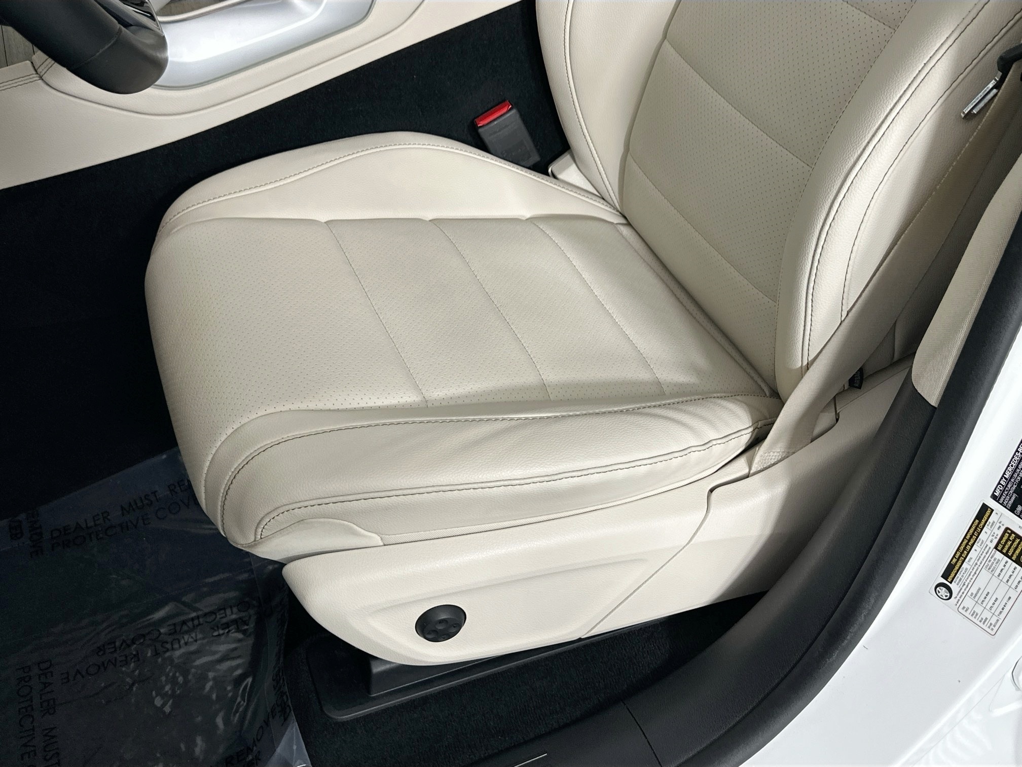 used 2024 Mercedes-Benz GLE car, priced at $58,998