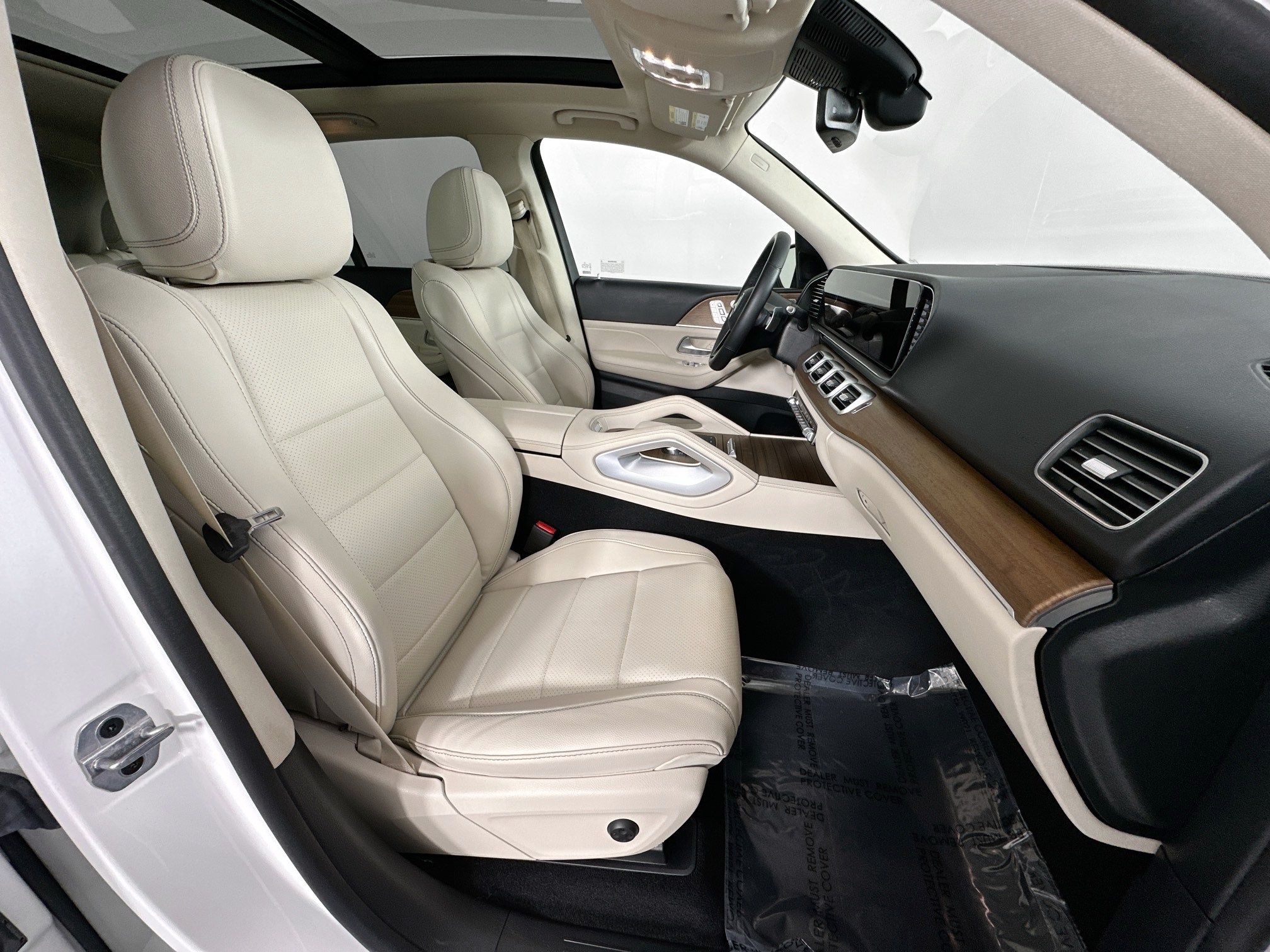 used 2024 Mercedes-Benz GLE car, priced at $58,998