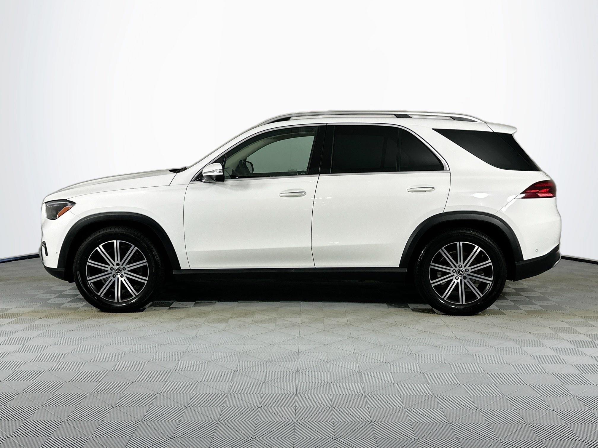 used 2024 Mercedes-Benz GLE car, priced at $58,998
