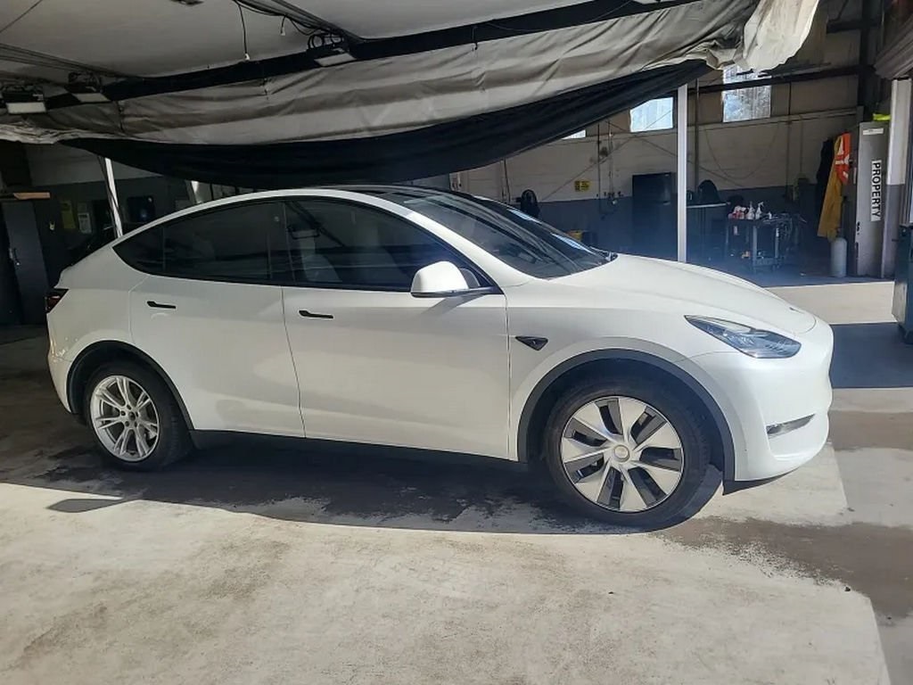 Used 2022 Tesla Model Y Long Range with VIN 7SAYGDEE9NF312713 for sale in Northfield, Minnesota