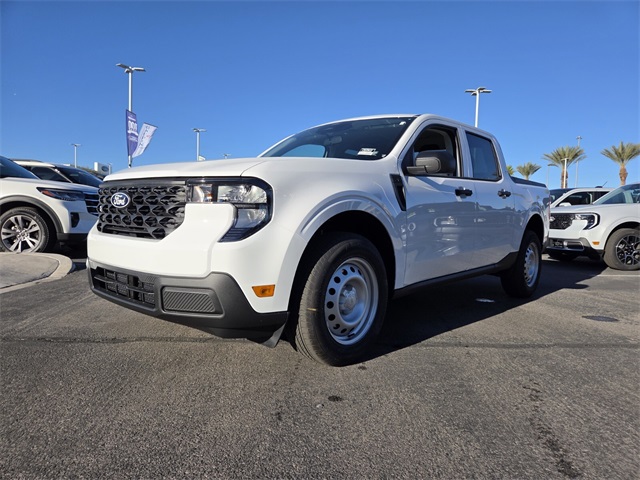 New 2026 Ford Maverick XL 4D Crew Cab