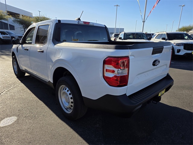 New 2026 Ford Maverick XL 4D Crew Cab