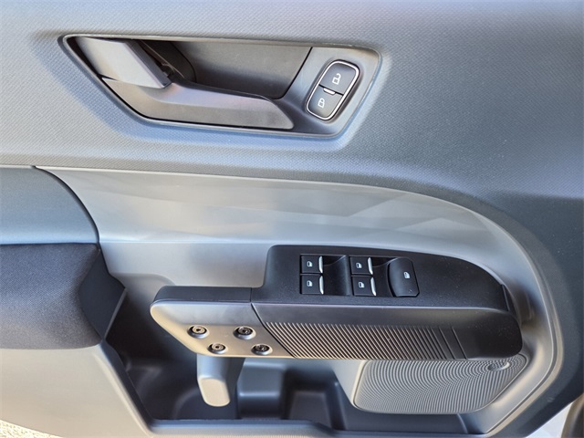 New 2026 Ford Maverick XL 4D Crew Cab