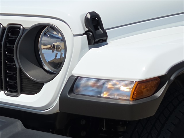 2025 Jeep Gladiator Sport S photo 4