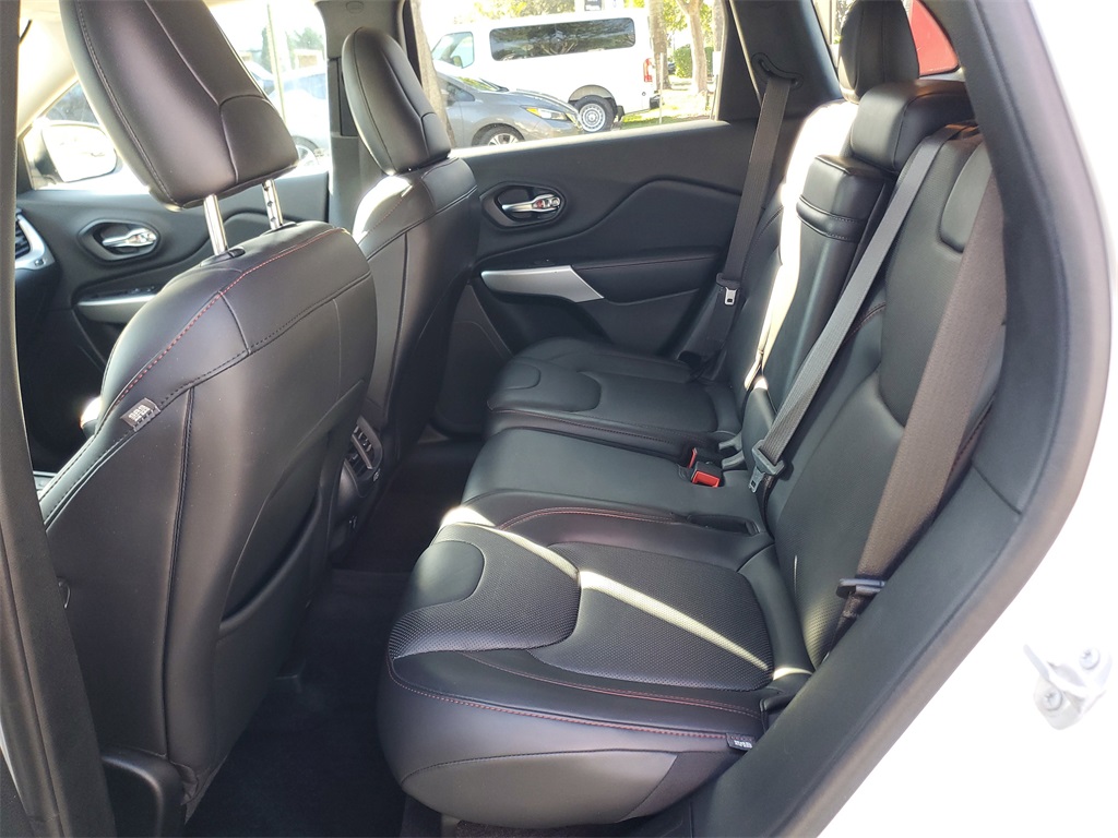 used 2017 Jeep Cherokee car, priced at $15,495