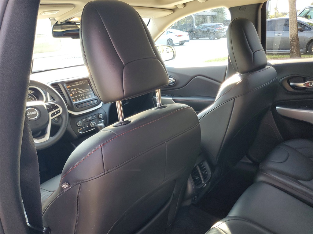 used 2017 Jeep Cherokee car, priced at $15,495